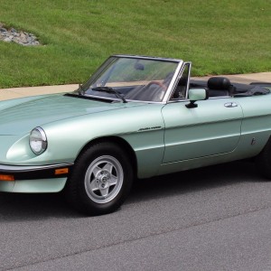 1982 alfa-romeo spider photo