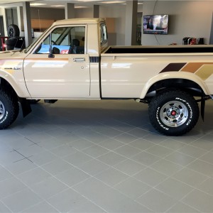 1982 toyota pick-up photo