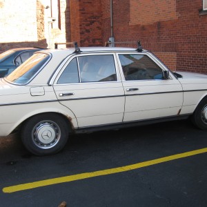 1983 mercedes-benz 240 photo