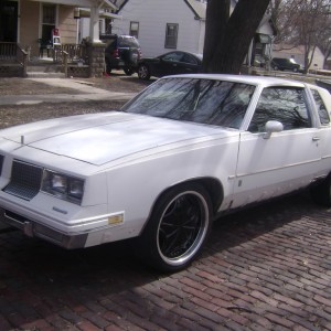 1983 oldsmobile cutlass-supreme photo