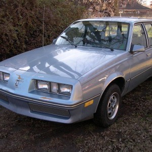 1983 oldsmobile firenza photo