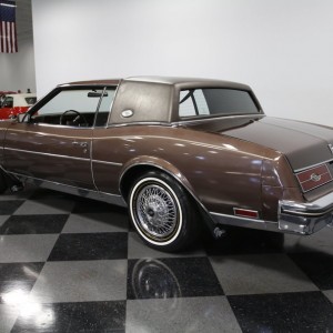 1984 buick riviera photo