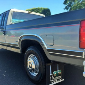 1984 ford f-250 photo