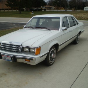 1984 ford ltd photo