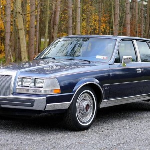 1984 lincoln continental photo