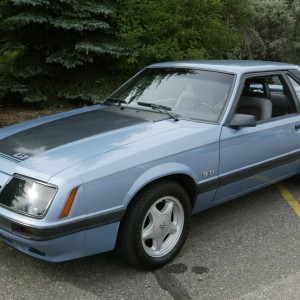 1985 ford mustang photo