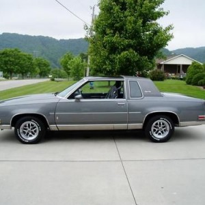 1985 oldsmobile cutlass-salon photo