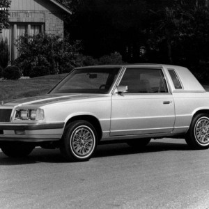 1986 chrysler lebaron photo