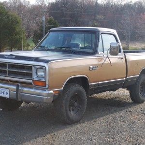 1986 dodge w-series photo