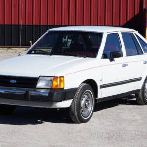 1986 ford escort-l photo