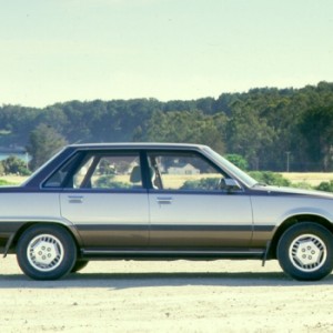 1986 toyota camry photo