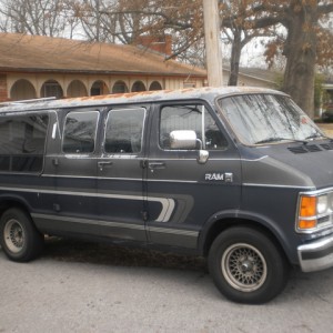 1987 dodge ram-van photo