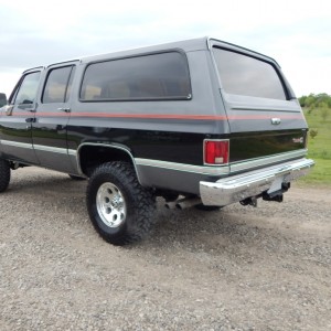 1987 gmc suburban photo