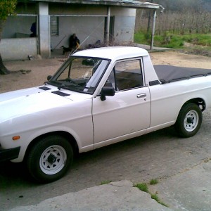 1987 nissan pickup photo