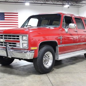 1988 chevrolet suburban photo