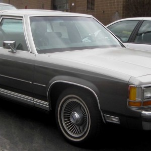1988 ford crown-victoria photo