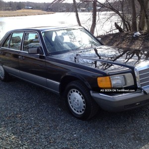 1988 mercedes-benz 300 photo