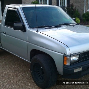 1988 nissan pickup photo