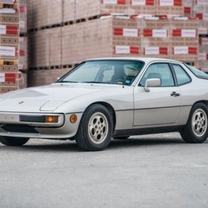 1988 porsche 924 photo
