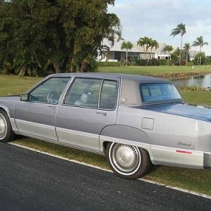 1989 cadillac fleetwood photo