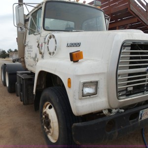 1989 ford lt9000 photo