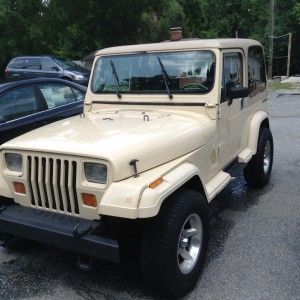 1989 jeep wrangler-sahara photo