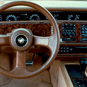 1990 buick lesabre-limited photo