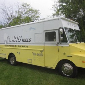 1990 chevrolet p-series photo