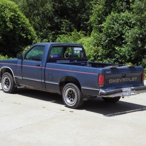 1990 chevrolet s-10-pickup photo