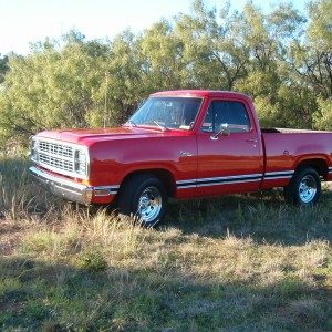 1990 dodge ram-50 photo