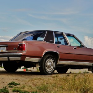 1990 ford crown-victoria photo