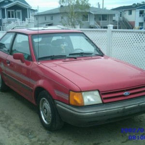 1990 ford escort photo