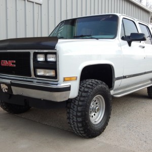 1990 gmc suburban photo