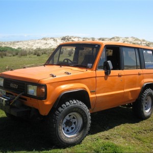 1990 isuzu trooper photo