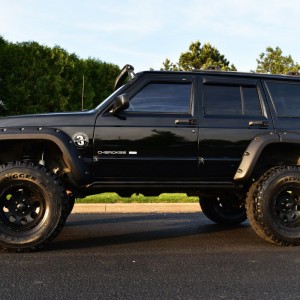 1990 jeep cherokee-limited photo