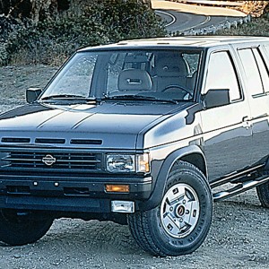 1990 nissan pathfinder photo