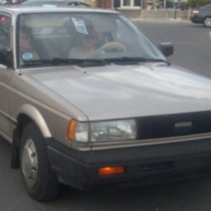1990 nissan sentra photo