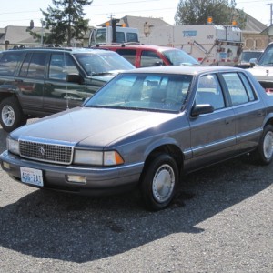 1990 plymouth acclaim photo