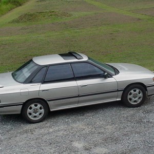 1990 subaru loyale photo