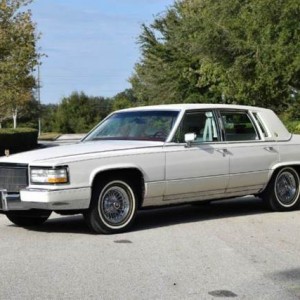 1991 cadillac brougham photo