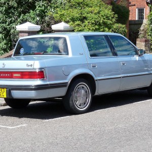 1991 dodge dynasty photo