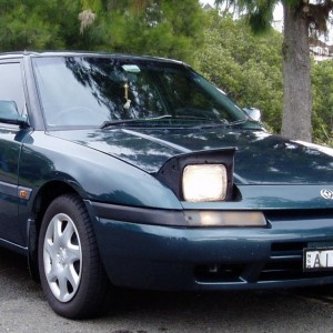 1991 mazda 323 photo
