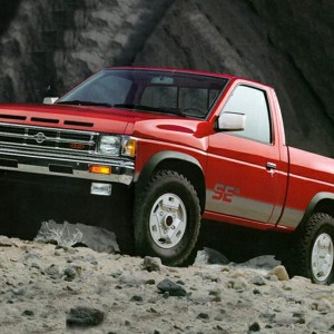 1991 nissan pickup photo