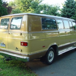 1992 dodge ram-wagon photo