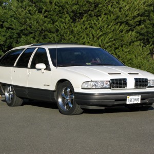 1992 oldsmobile custom-cruiser photo
