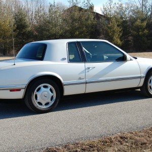 1993 buick riviera photo
