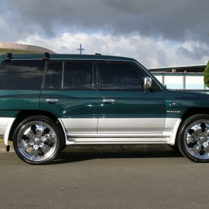 1993 mitsubishi montero-sport photo
