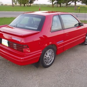 1993 plymouth sundance photo