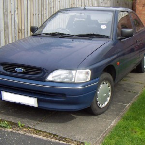 1994 ford escort photo