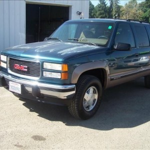 1994 gmc suburban photo